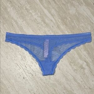 NWT Victoria’s Secret Thong Panties *M